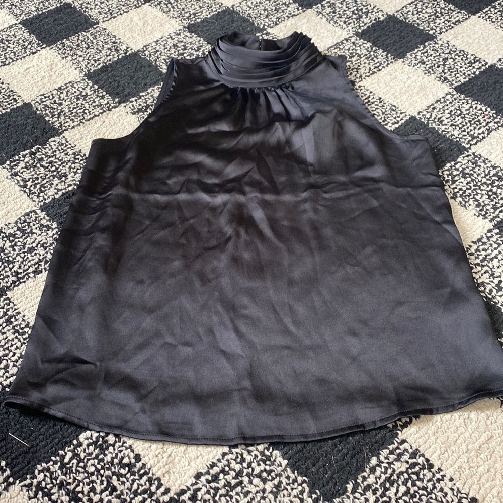 BNWT Rachel Zoe Satin Textured Turtle Neck Sleeveless Top - Women’s Size M